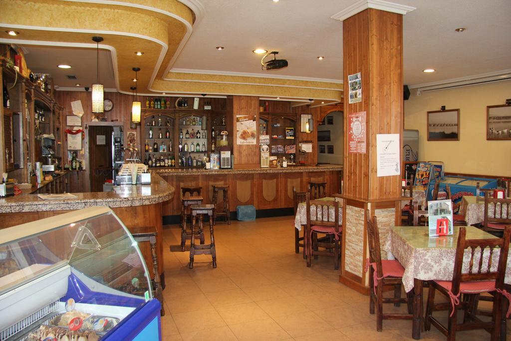 Hostal Cazalegas Ngoại thất bức ảnh